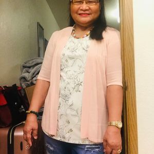 Meet your Posher, Elizabeth